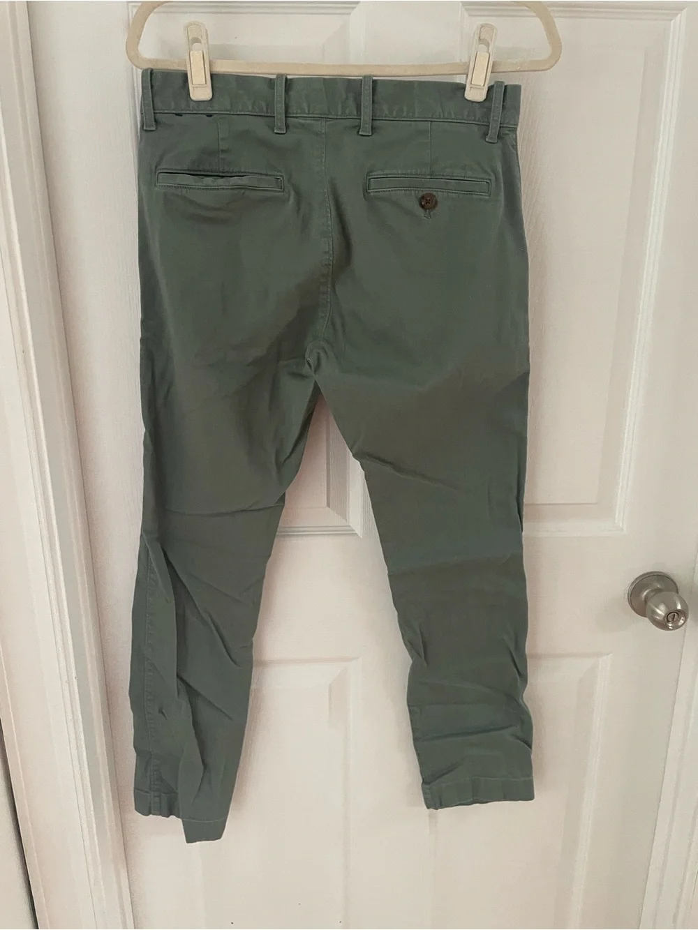 J. Crew Men’s Olive Chino Pants